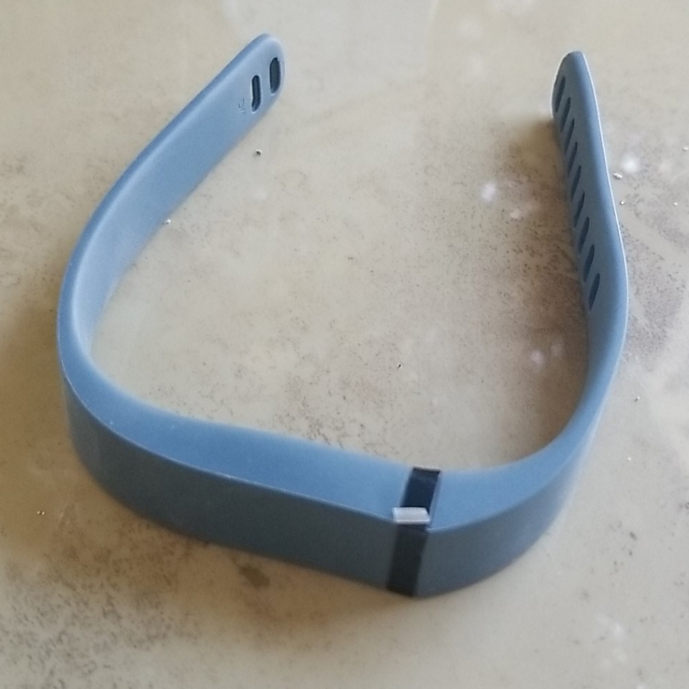 Fitbit Band nwot - Picture 2 of 2